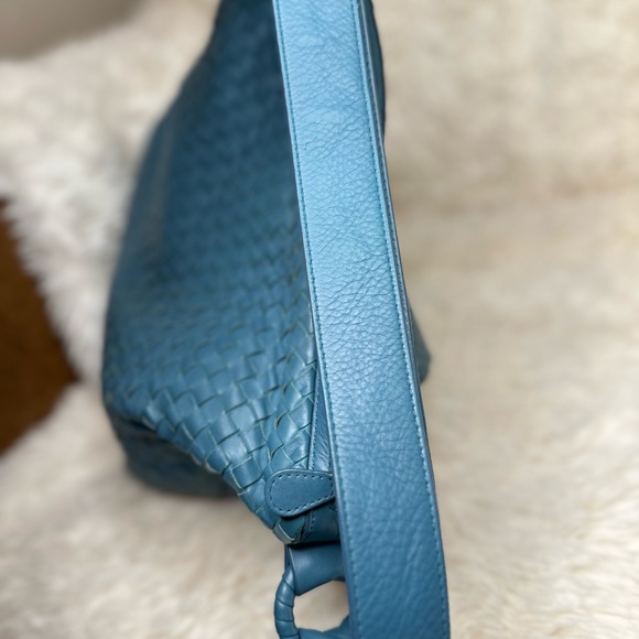 Bottega Veneta Pyramid Intrecciato Nappa Shoulder Bag - Picture 3 of 15